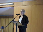 Maria Rosa Sabater, guanyadora del premi de poesia Alella a Maria Oleart