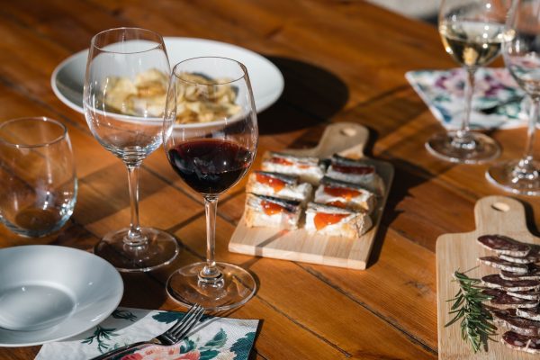 Aperitiu Entre Vinyes Aperitiu Entre Vinyes